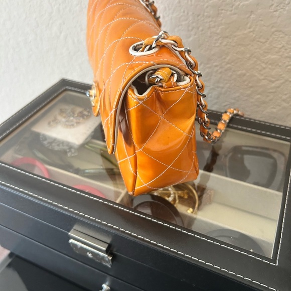 🔥🔥Price Slash 🔥🔥Chanel Classic Single Flap Bag Medium - Picture 4 of 16